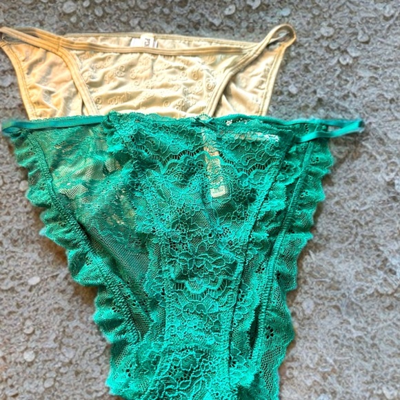 NWT VICTORIAS SECRET PINK 2 PAIR WOMEN’S SEXY PANTIES SIZE L - Picture 1 of 11